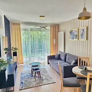 Apartament Whiteblue Z Duzym Ogrodkiem - 100 M Od Plazy! Whiteblue Mit Grossem Garten - 100 M Vom Entfernt! Whiteblue S Velkou Zahradou - 100 M Od Plaze!, Kołobrzeg